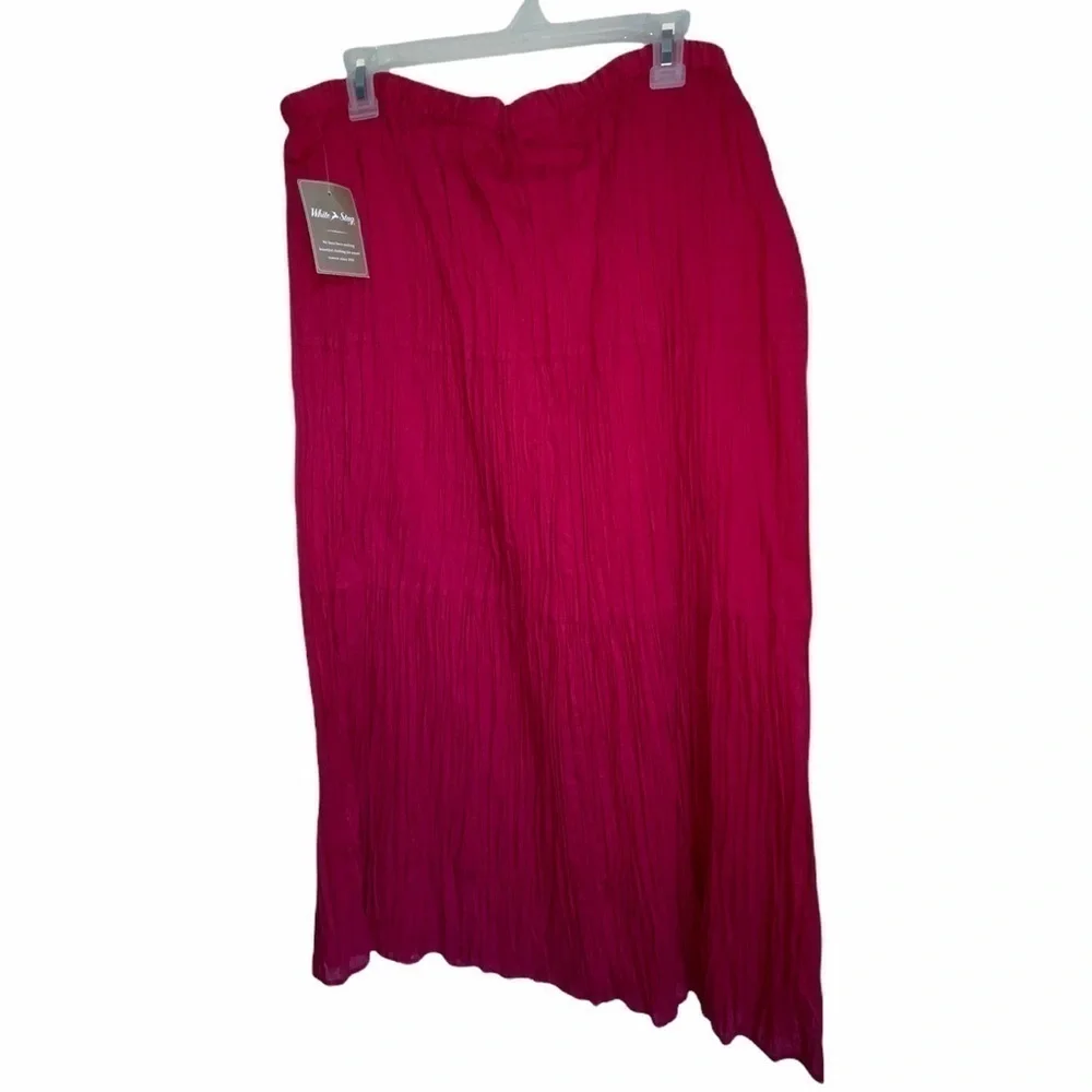 NWT-White Stag Crinkle Burgundy Skirt. Size Large 12-14 - Picture 7 of 8